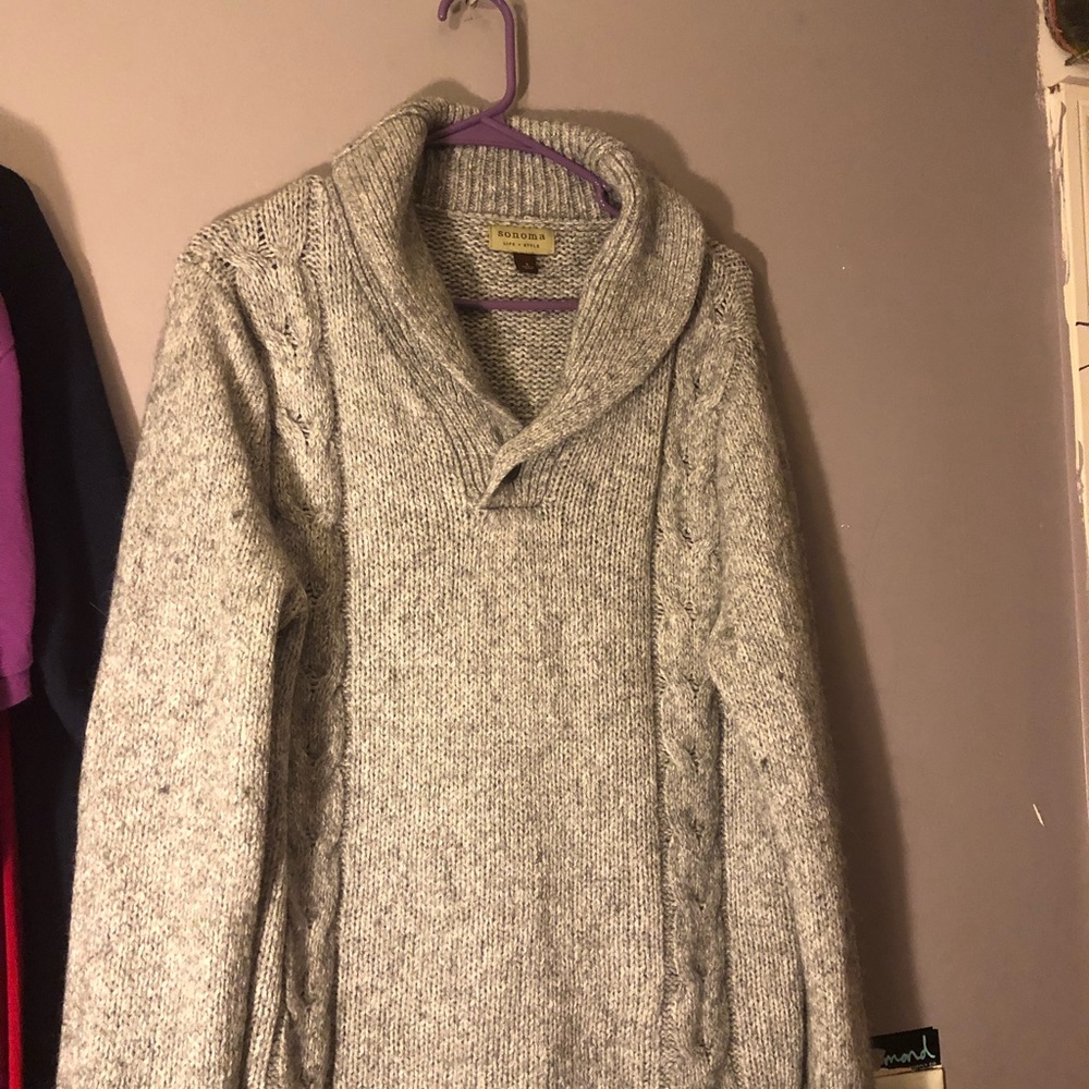 Men’s sweater